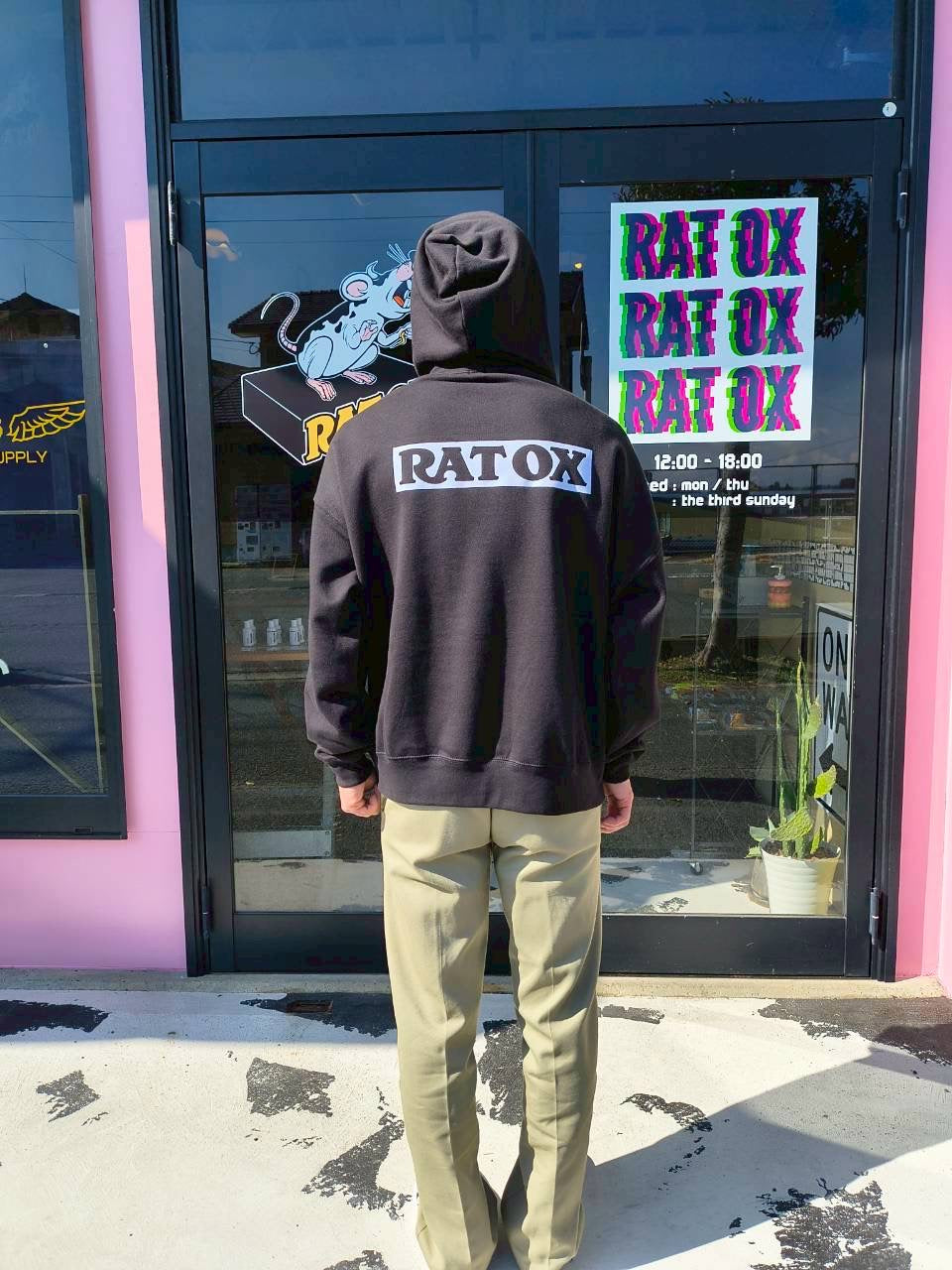 BOX LOGO FLOCKY HOODIE