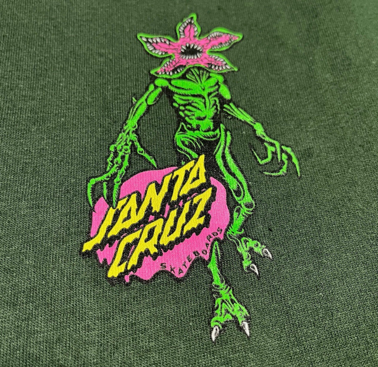 SANTA CRUZ×Stranger Things -DEMOGORGON DOT-